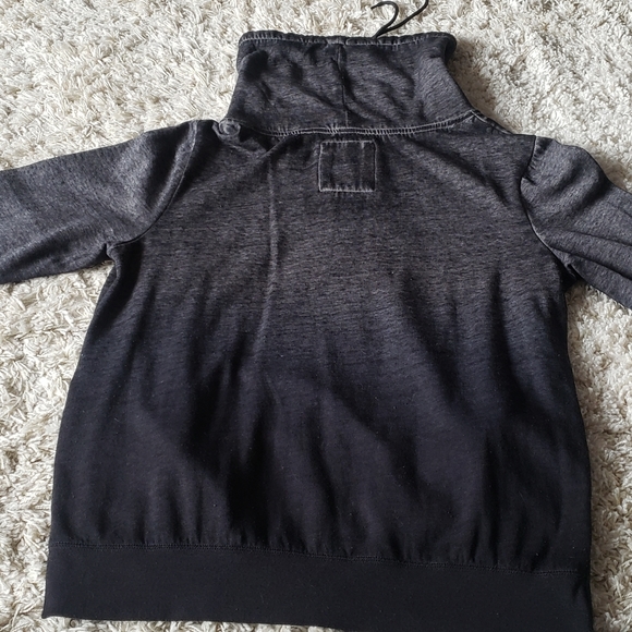 Guess sweatshirt - Picture 2 of 7